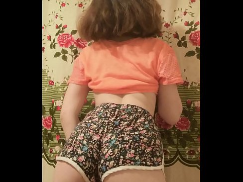 ❤️ Seksīga jauna skaistule izģērbjas no šortiem kamerā ☑ Super porno pie porno lv.pornochaturbate.ru